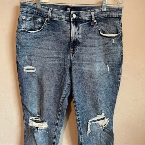 Gap Girlfriend Distressed Raw Hem Straight leg Denim Y2K Style Jeans - Picture 2 of 10